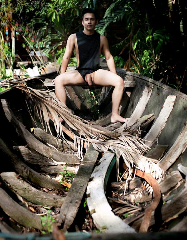 MAN-OMG-7---JOEY-RAINING-BOY